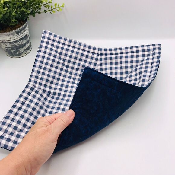 Microwave Dinner Plate Cozy, Reversible, Navy Blue Gingham, Cottage Core - Picture 3 of 5